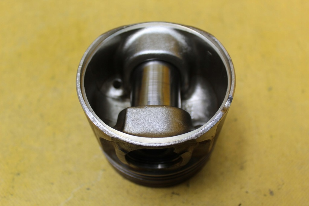 фото №4, Поршень поршні honda cr-v 2.2 i-citd n22a2