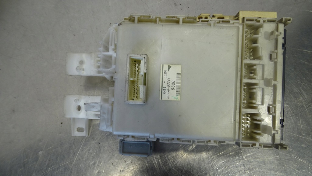 фото №6, Коробка предохранителей toyota yaris 1.4