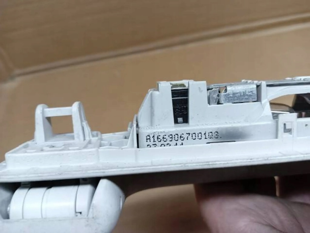 фото №7, Mercedes w246 ручка кронштейн потолочный лампа a0998150100