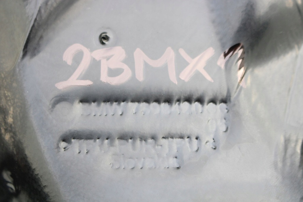 Bmw x1 f48 пена 7398419 7398420 защита крыла 51487398419 51487398420 i Недорого