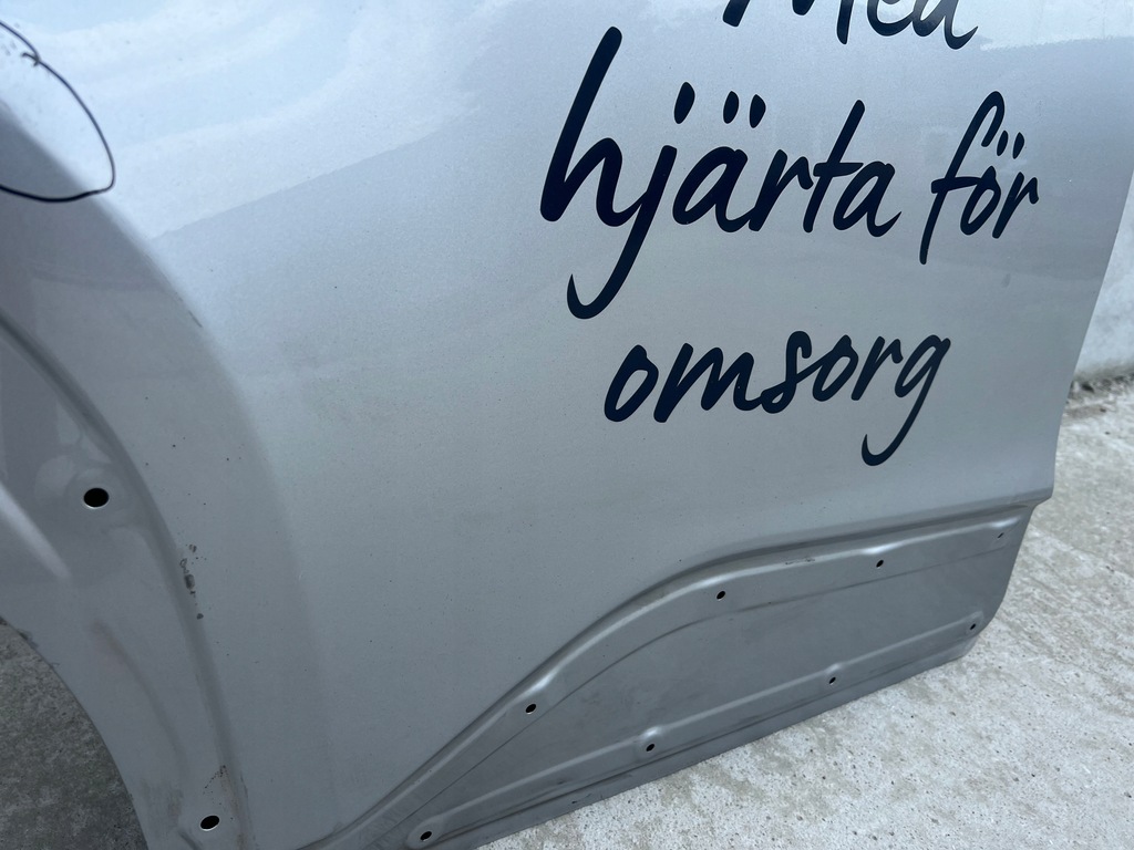 фото №16, Дверь toyota yaris cross задняя правый задние правое