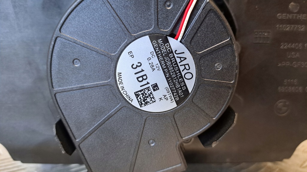 фото №7, Bmw x5 lift g05 23 r 3.0 d lci hybrid кронштейн термічний зарядний пристрій індукційна