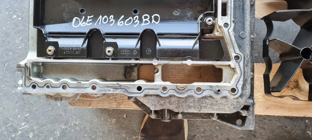 фото №6, A6 c7 4g lift піддон основа оливи 3.0 tfsi cre 06e103600h a7 4g