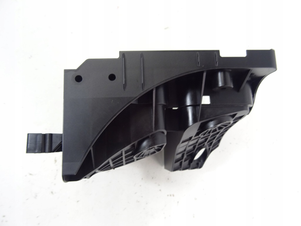 Vw touran рестайлинг  основание кронштейн коробка предохранителей 1t0 1t3 1k0907361c Недорого