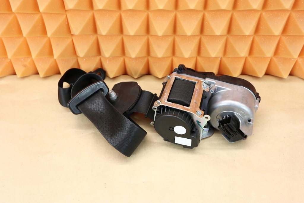 фото №1, Mercedes ml w164 lift pas натягувач правий перед