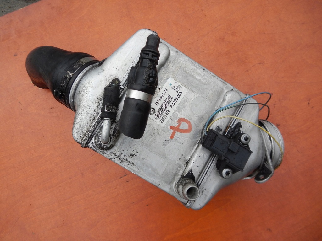 фото №1, Интеркулер правый bmw 7 f01 4.4