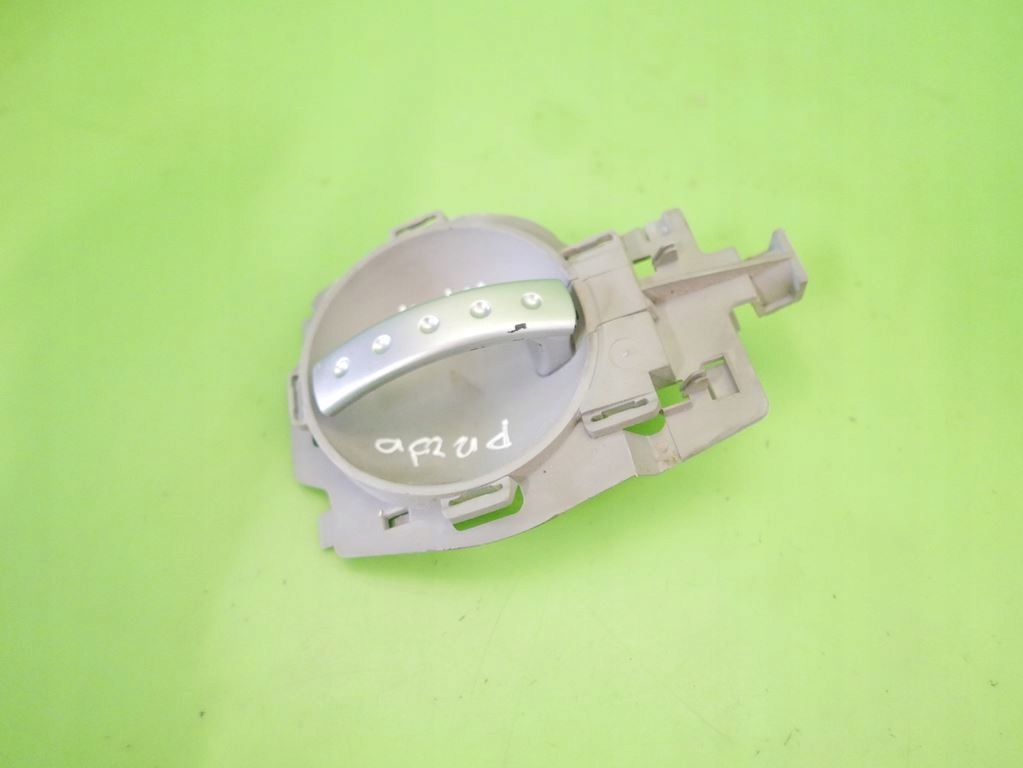 фото №3, Ручка внутренняя левая перед citroen c3 i phi 5d