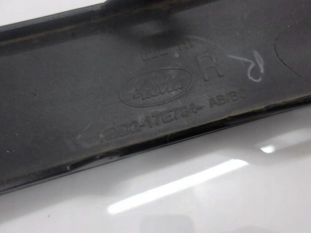 фото №6, Land rover evoque ii молдинг бампер правый перед