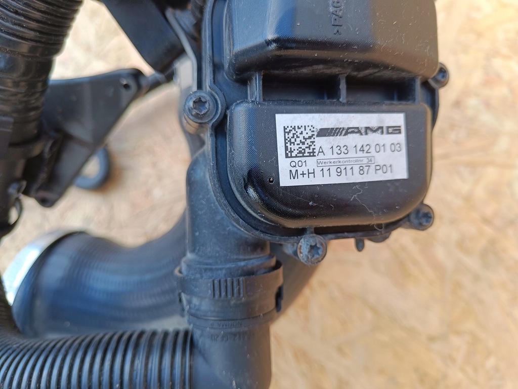 фото №4, Mercedes w176 45amg радіатор інтеркулер a1330900514 amg + генератор