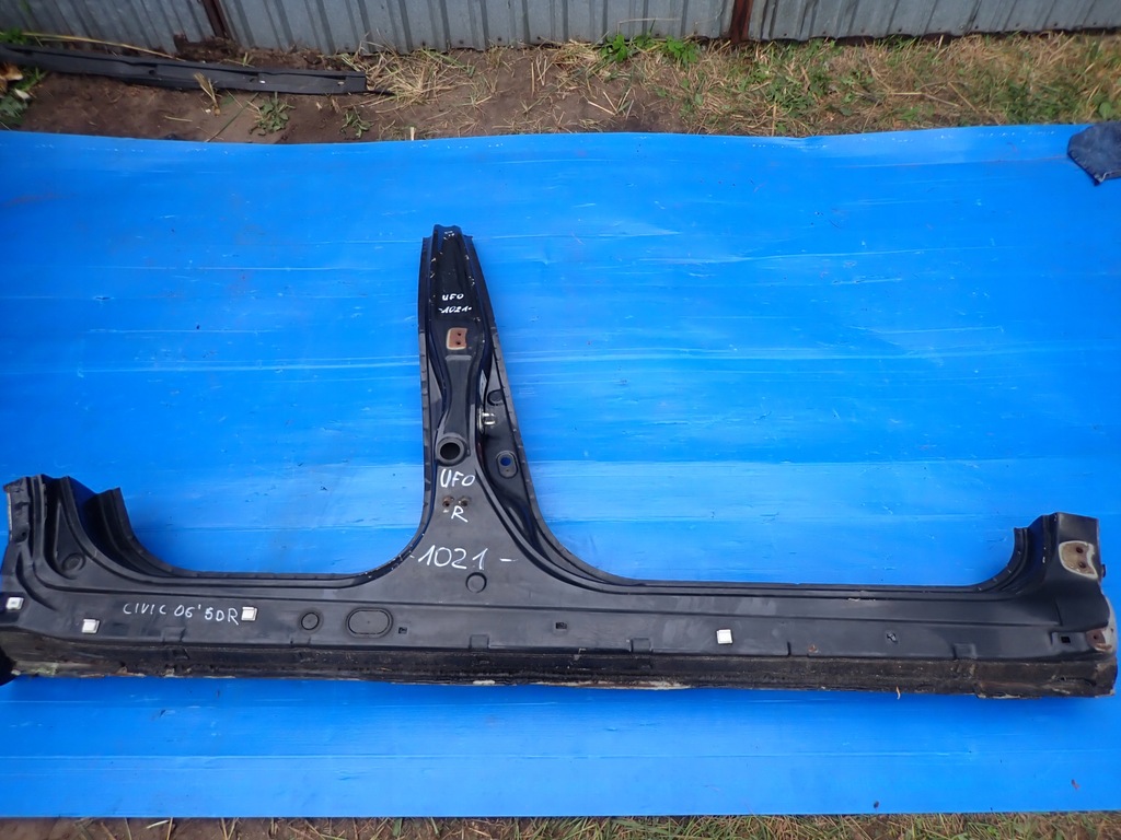 фото №1, Honda civic ufo viii 06-11 порог правый