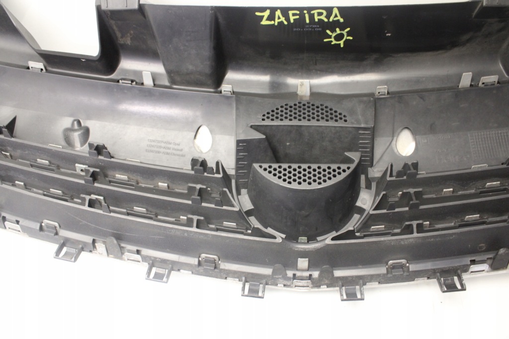 Решётка радиатора решётка радиатора радиатора opel zafira b lift 2008r- 13247327 13247331 Оригинал