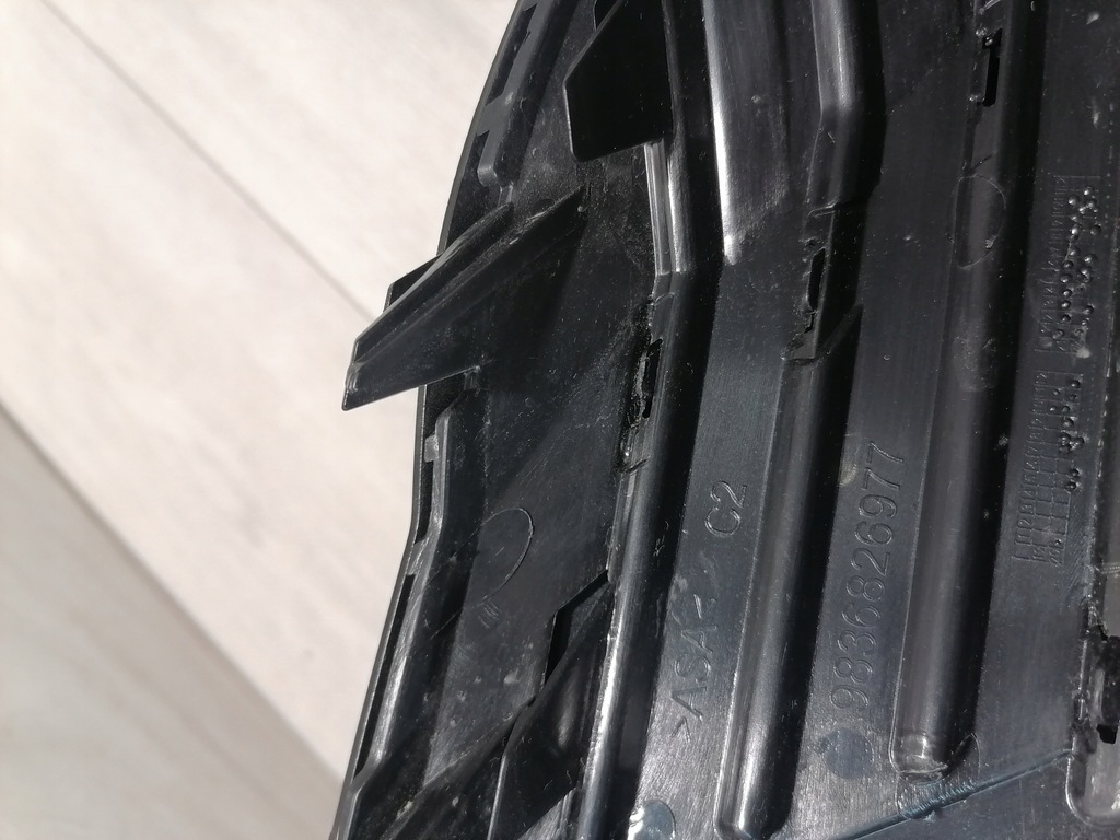 фото №8, Peugeot 3008 5008 решётка правый перед 9836826977