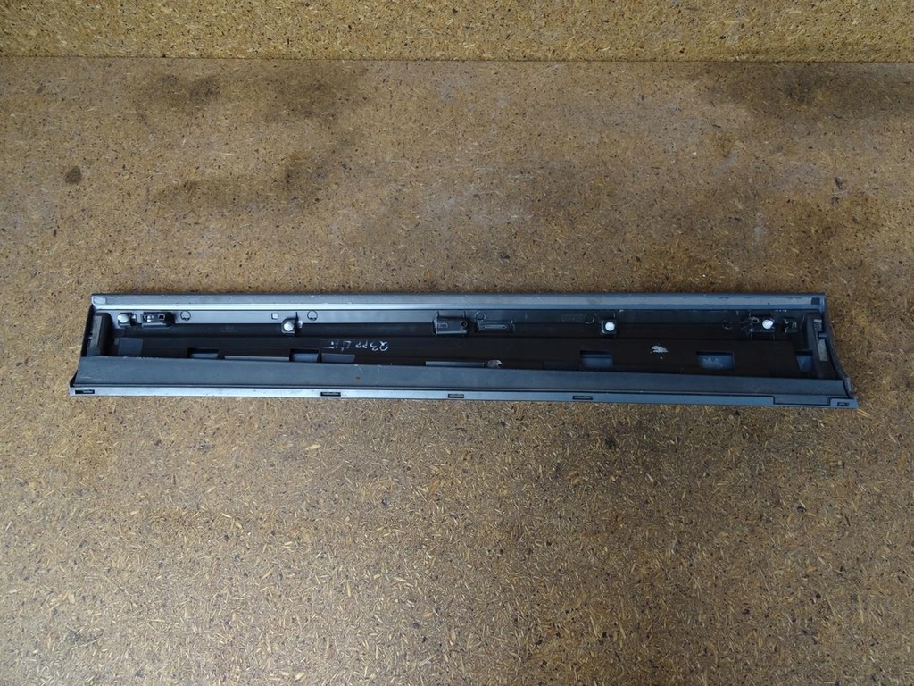 фото №8, Audi q3 8u lift молдинг двері права перед передня lx7r s-line 8u0853960d