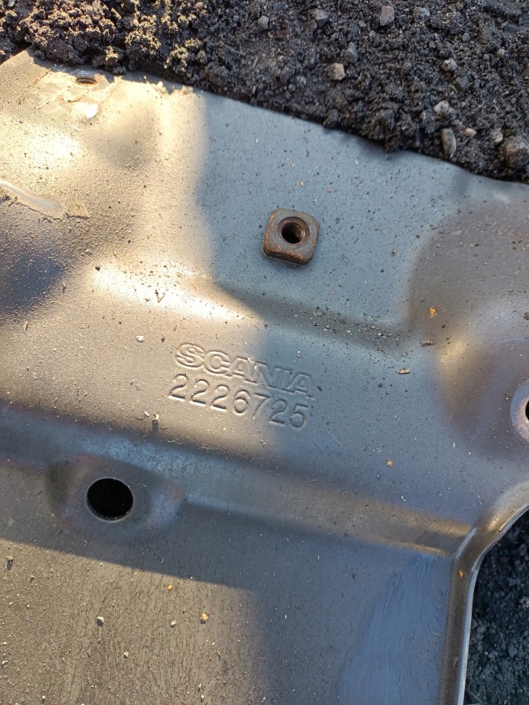 фото №3, Кронштейн кронштейн scania r s 2226725 лист