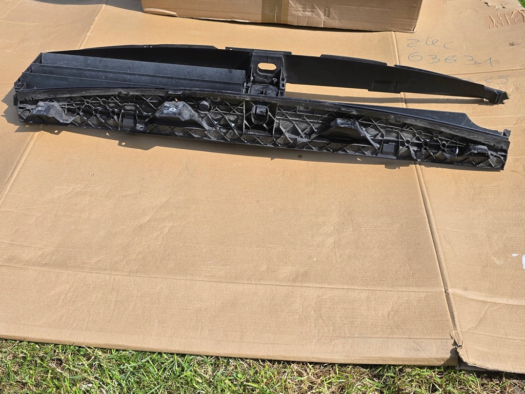 фото №13, Porsche panamera 971 решётка жалюзи 971121257b 971121710e шторка