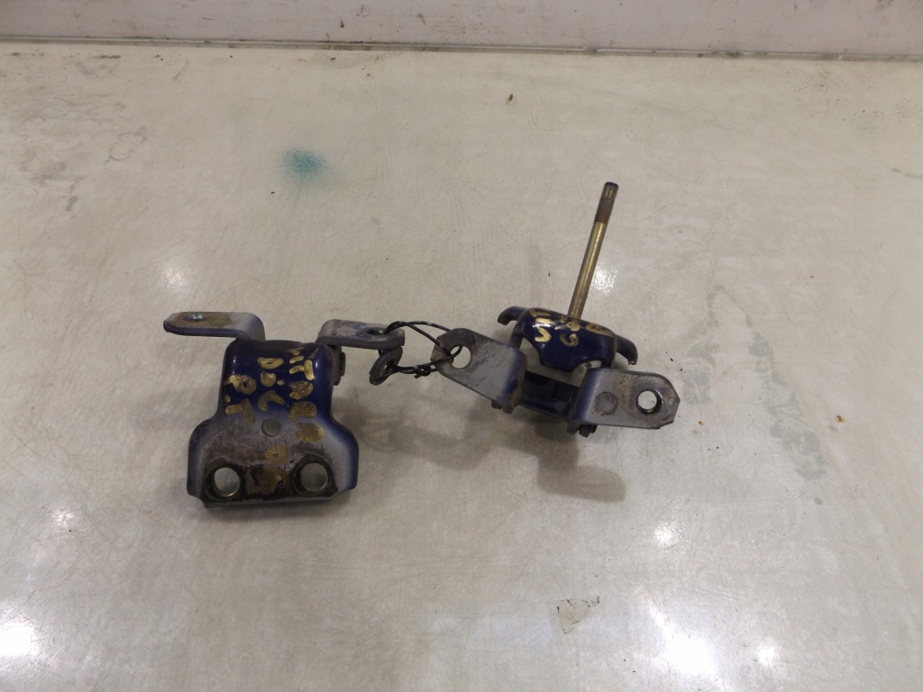 фото №2, Grand vitara петля дверь правый задняя