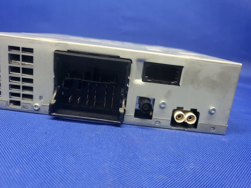 фото №2, Модуль тюнер радіо vw touareg ii