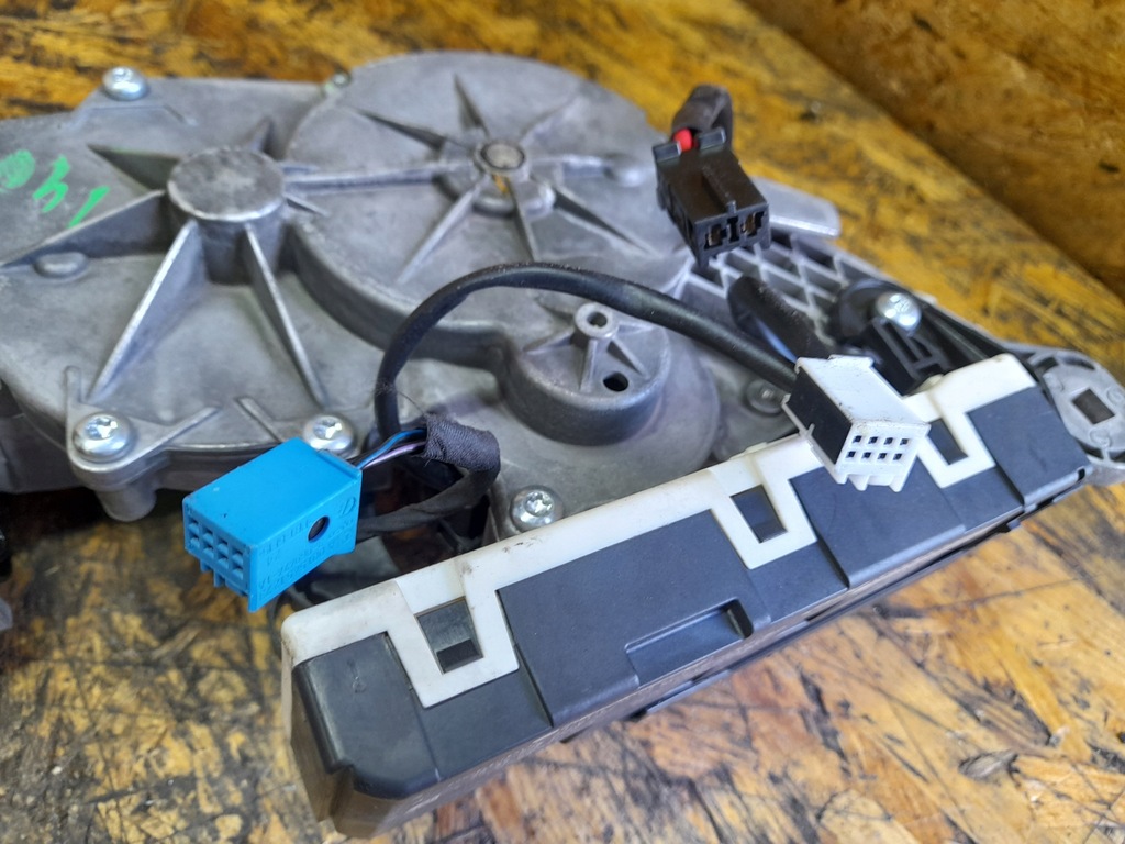 фото №8, W204 lift w212 привод блок управления крышки багажника