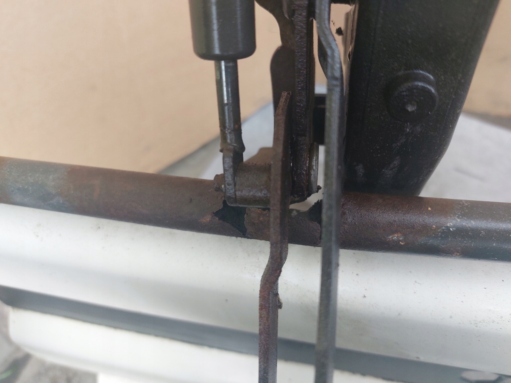 фото №9, Капот решётка радиатора gill scania serii 4 кронштейн кронштейн