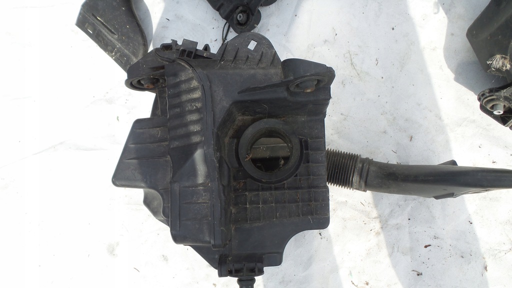 фото №11, Корпус фильтра воздуха mercedes a2710900901 1.5