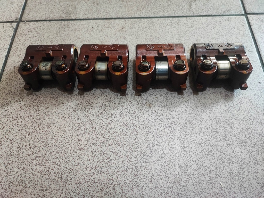 фото №9, Коромысла клапанные audi a6 s6 c5 a8 d2 d3 vw 4.2