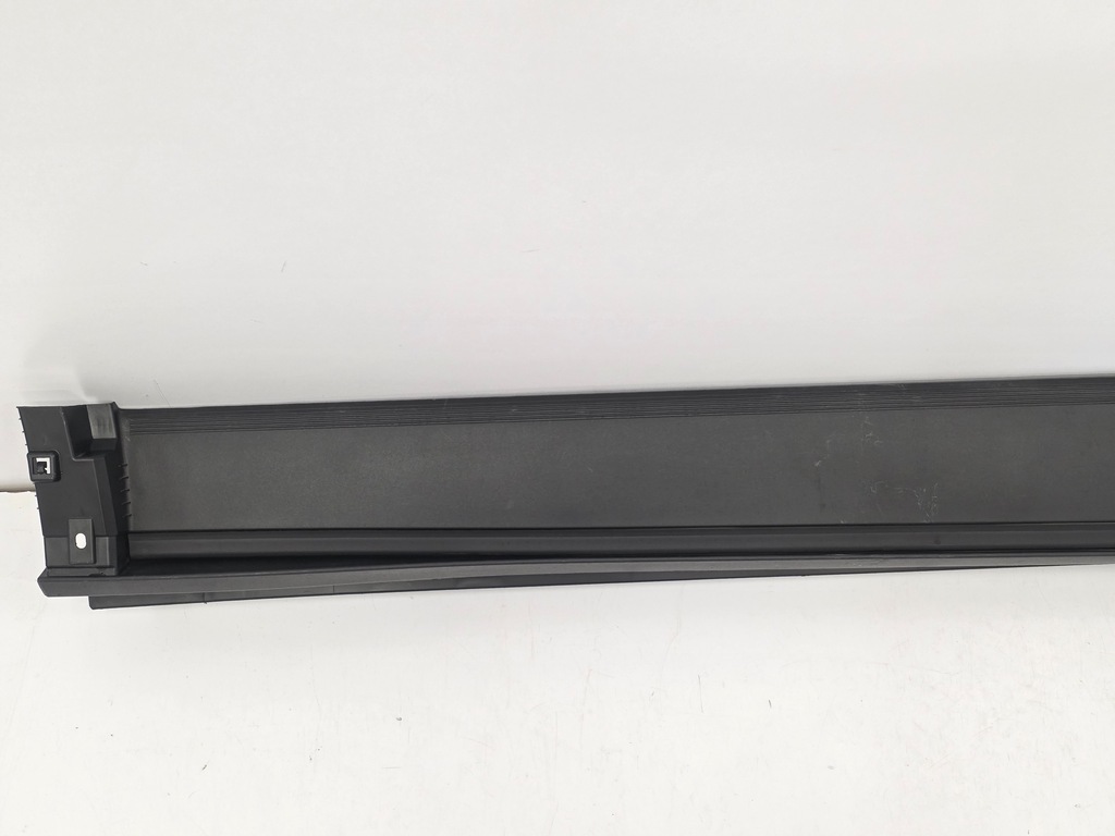 фото №2, Молдинг поріг права поріг ford mustang mach-e lj8b-r10154-aaw lj8b-r10154