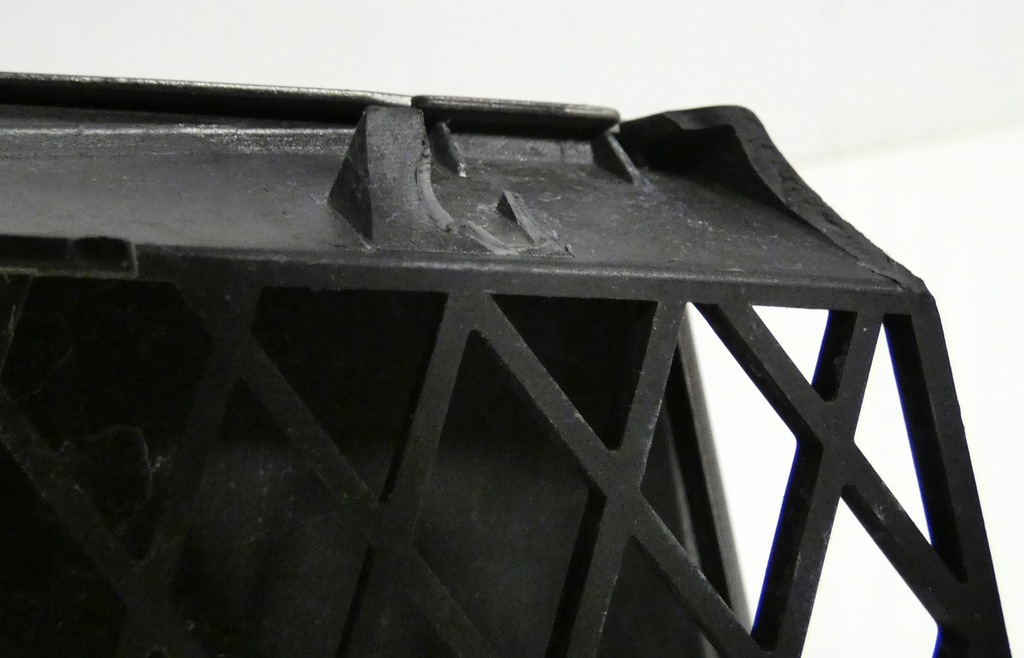 фото №7, Audi r8 spyder 427825313 решітка впуск повітря кришки задня