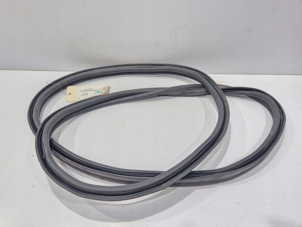 фото №1, Оригінальна прокладка кришки багажника renault clio iv 4