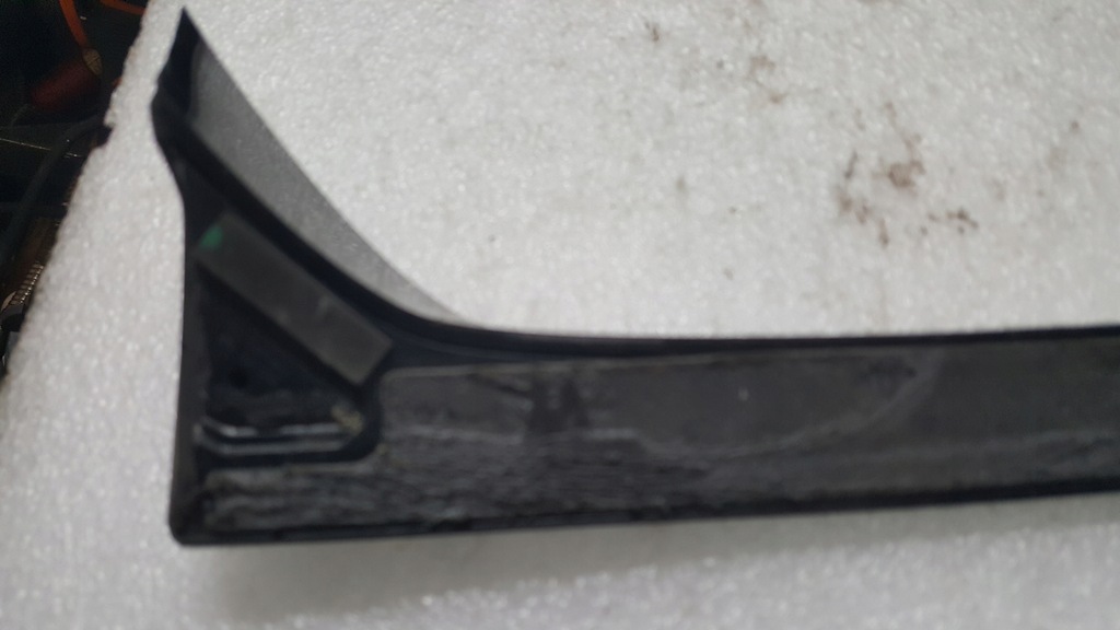 фото №14, Накладки кришки багажника ліва + права сторона skoda karoq 57a827931 57a827932