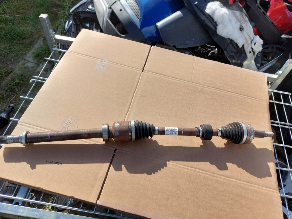 фото №1, Приводной вал правая dacia sandero iii jogger 21- 1.0 tce