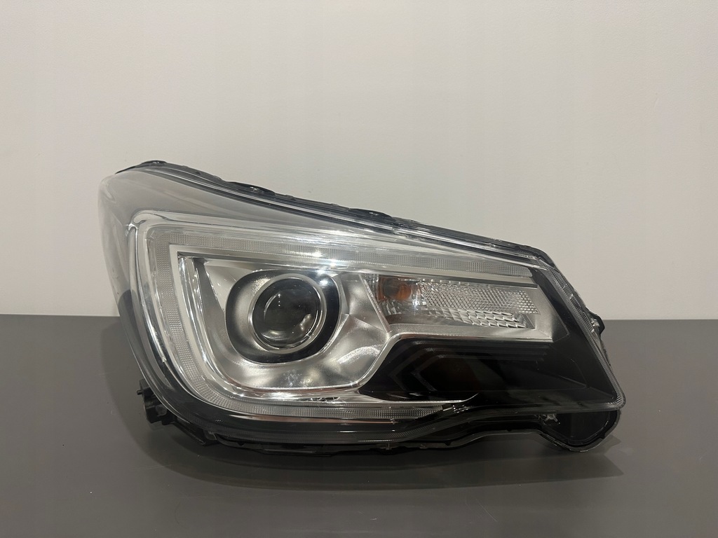 фото №1, Subaru forester iv lift лампа правая full led europa