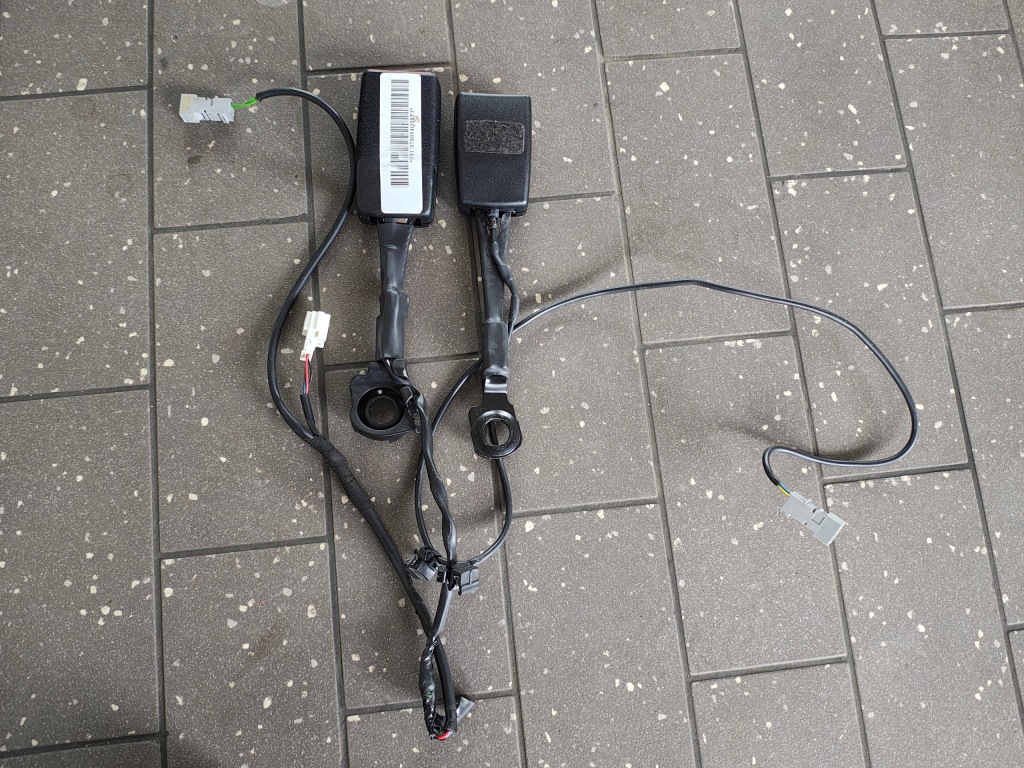 фото №1, Кліпса поперечина безпеки права ліва комплект porsche 981 cayman boxster