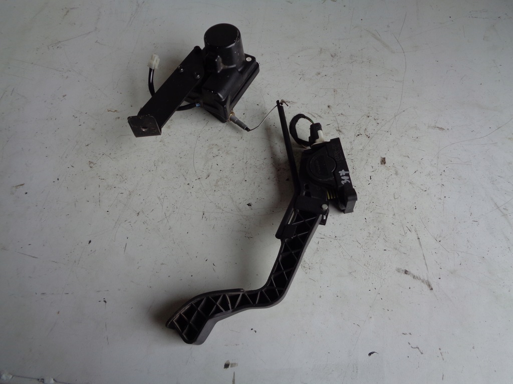 фото №1, Педаль газа peugeot 307 1.6 hdi