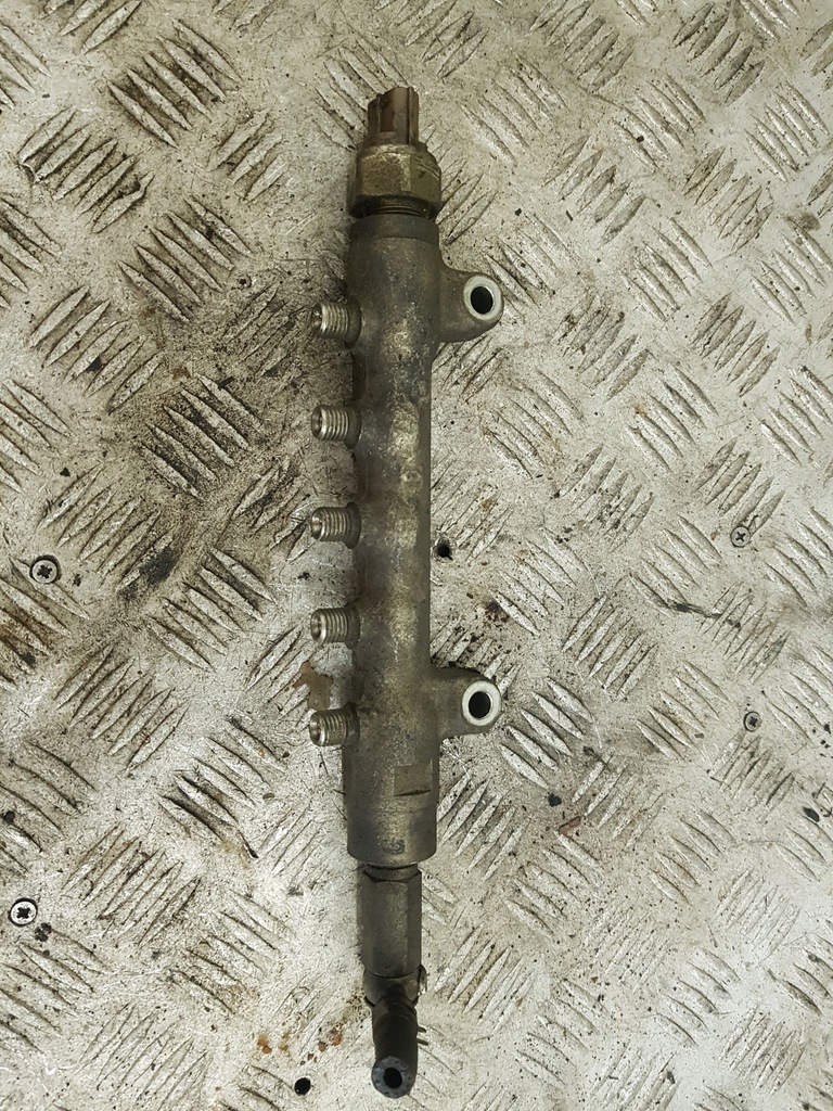 фото №1, Молдинг впрыскная subaru legacy 4 03l10997