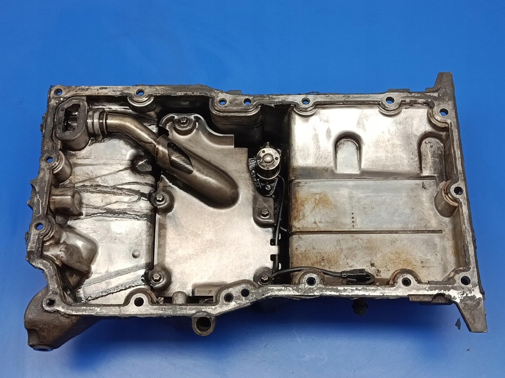 Opel vectra c рестайлінг  піддон масляна 12576650 в Україні