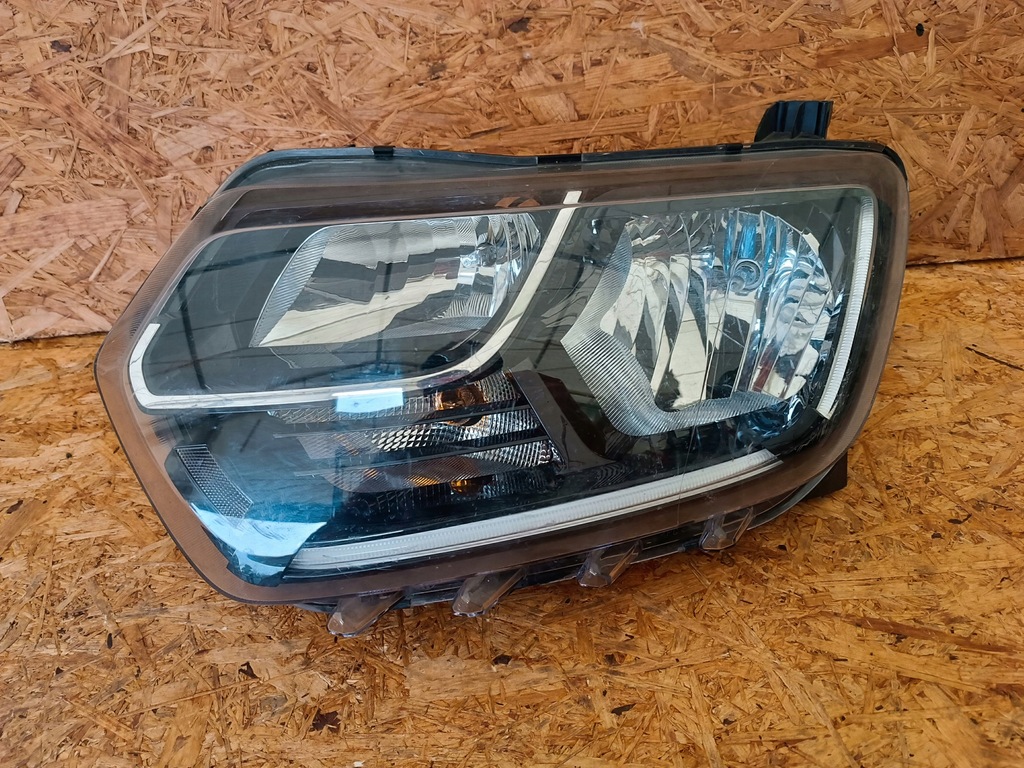 фото №9, Лампа левый перед eu 260609367r dacia duster ii led