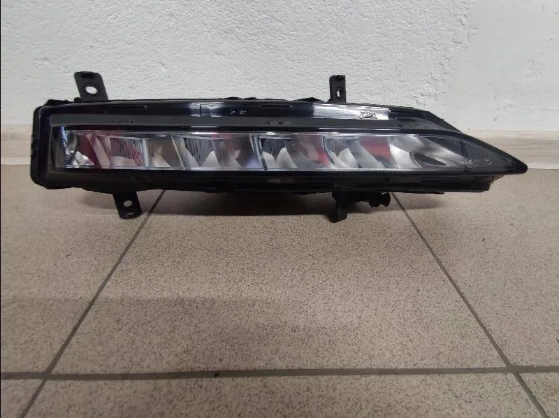 фото №1, Лампа противотуманная противотуманная фара skoda superb iii lift