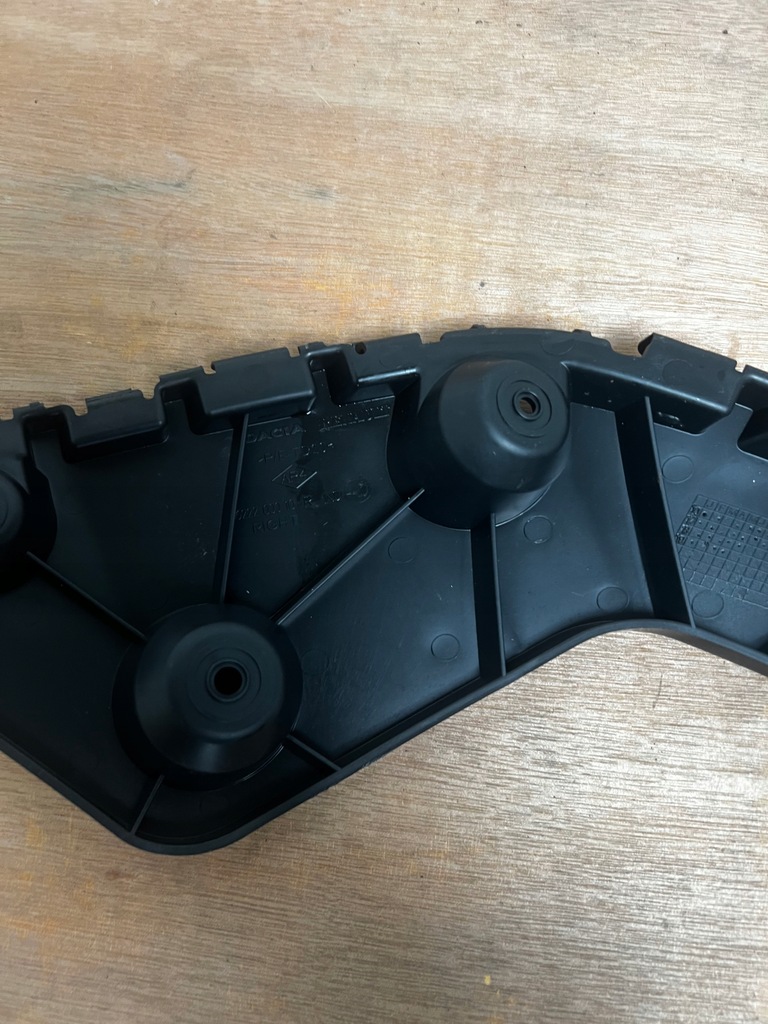 фото №9, Dacia duster i 1 2009 - 2017 напрямна кронштейн бампера задня правий 622200010r