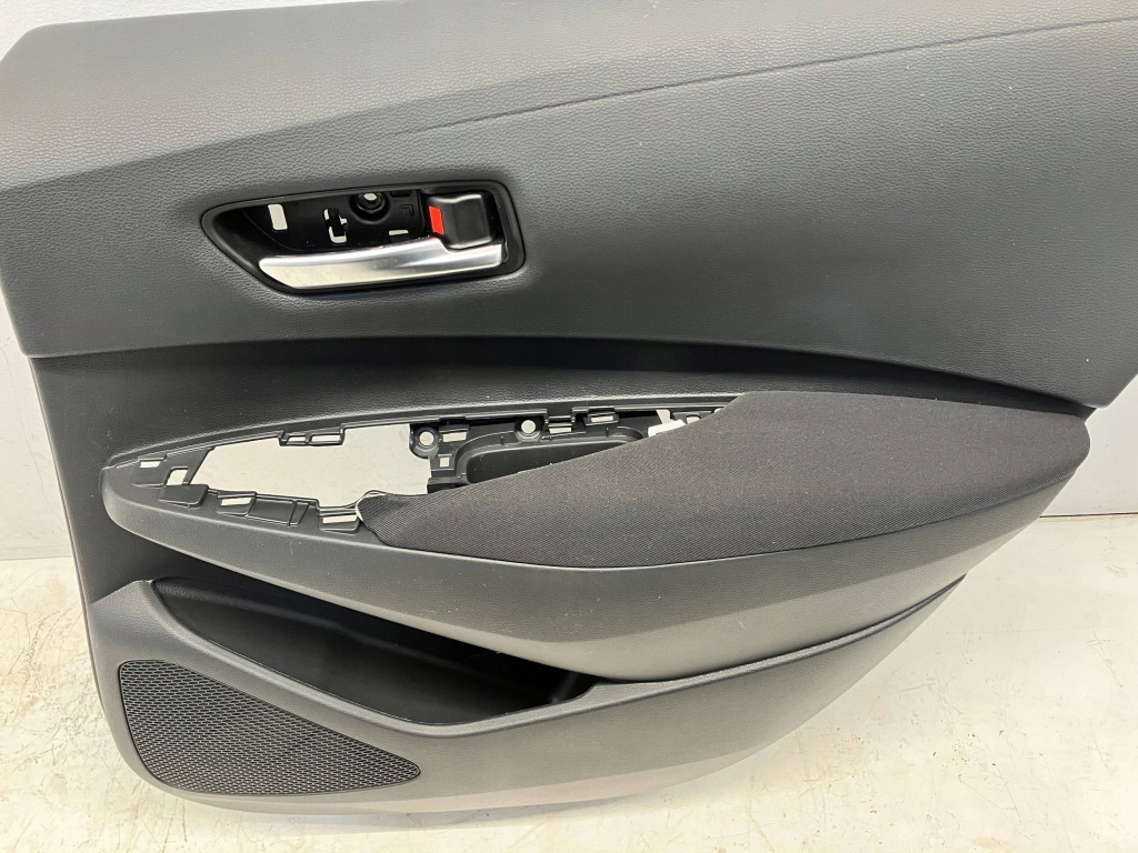 фото №5, Corolla e21 kombi обшивка оббивка двері задніх правий задня тканинний