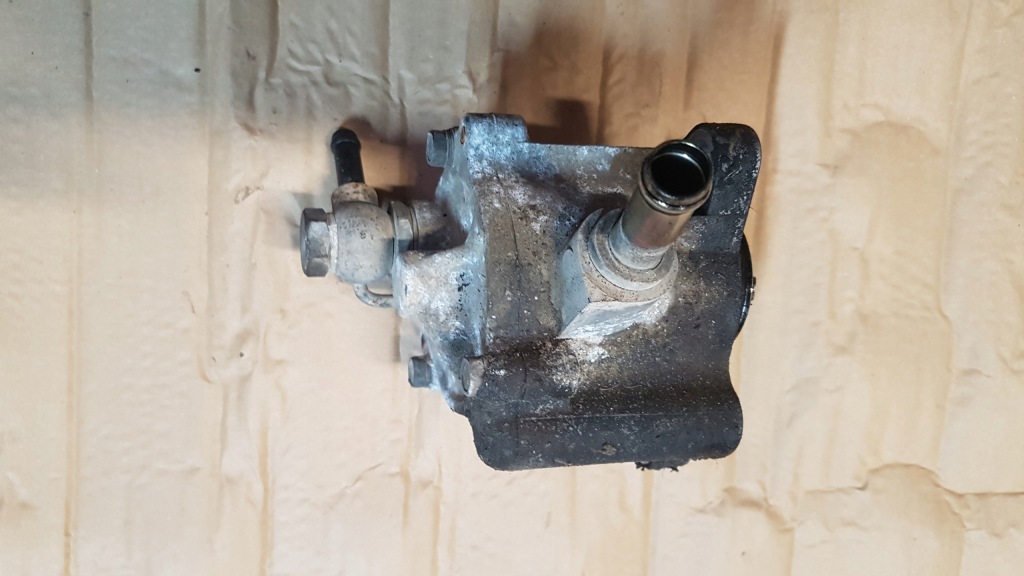 фото №1, Toyota previa 01-06 2.0 d4d вакуум насос