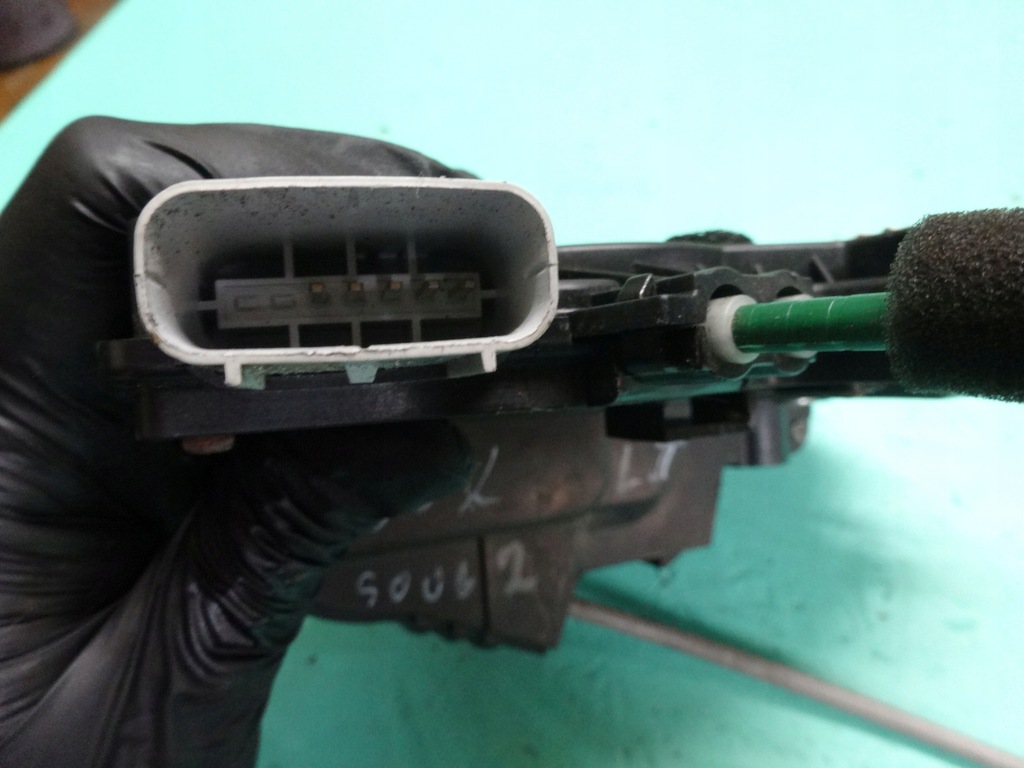 фото №5, Kia soul i 09r замок двері лівий задня a045777 5 pinów