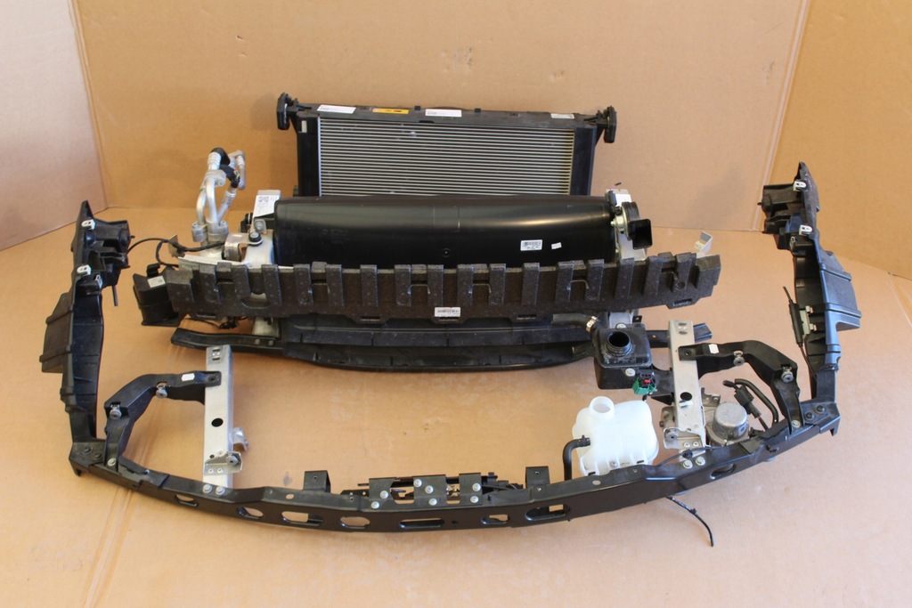 фото №10, Kompletny перед c32 капот бампер pas радіатор лампи bmw i3 i01 lci