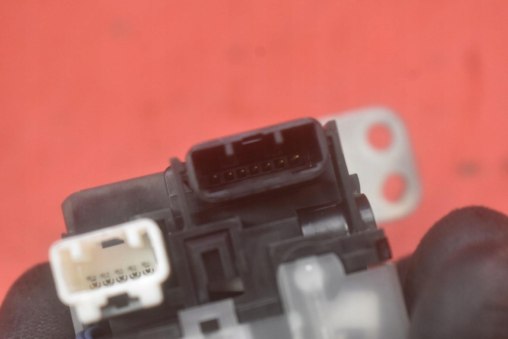 фото №10, Замок запалювання ключ кнопка кнопка старт/стоп 626399-000 toyota prius ii xw20 05-11