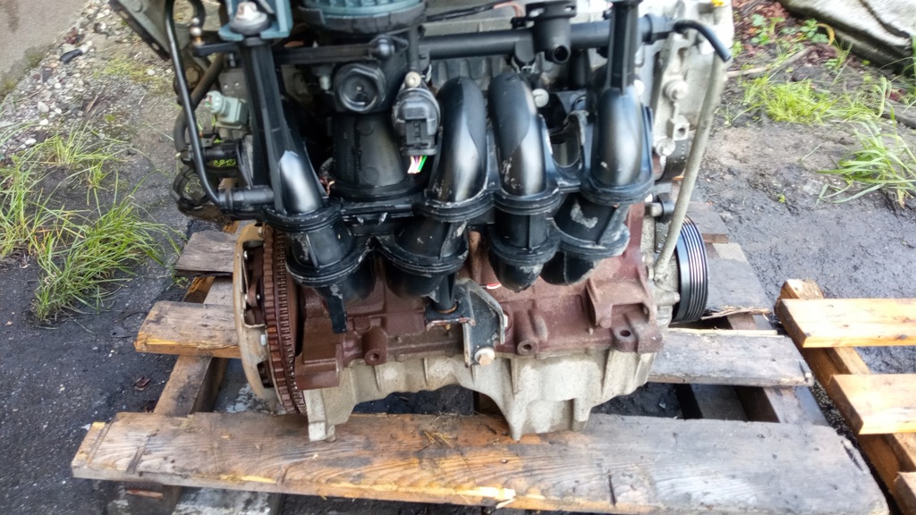 фото №7, Двигатель kompletny k7mf710 dacia logan -sandero 1,6 8v