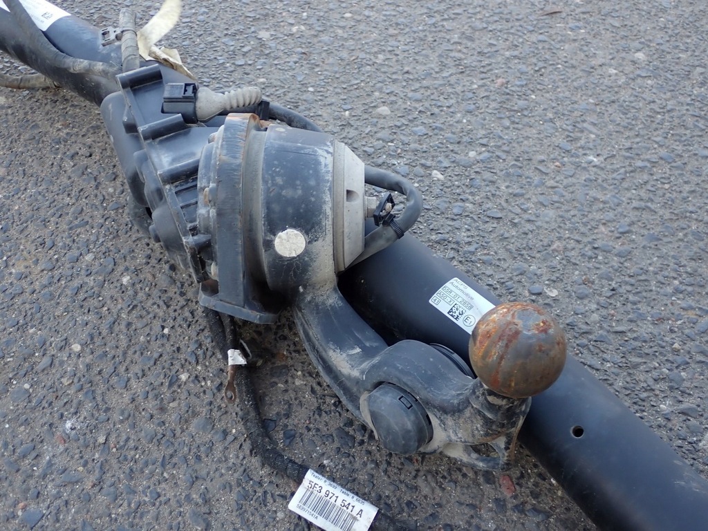 фото №8, Hak буксировочный разъём электрический skoda octavia iv 5e3803881a 5e3971541a