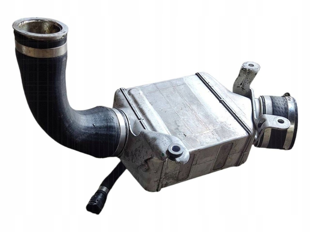 Купить Интеркулер bmw 7 f01 f02 f03 f04 7575404