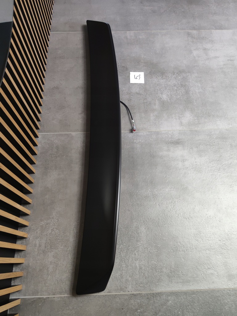 фото №6, Dodge challenger hellcat задний спойлер камера