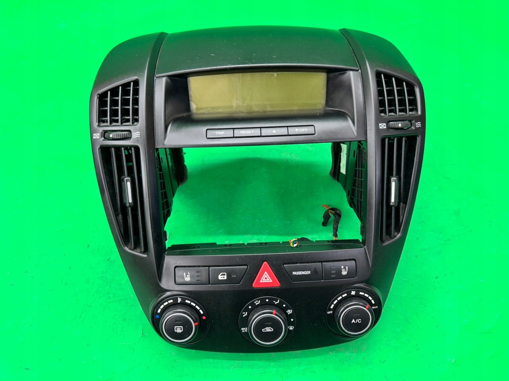 фото №1, Рамка консоли радио дисплей панель обдув kia ceed i 1 06-09 europa