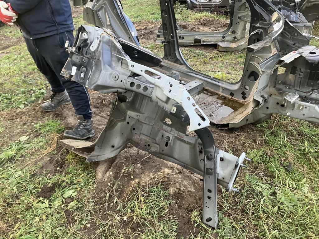 фото №1, Чверть лонжерон підкрилок правий перед ford kuga iii mk3 20-