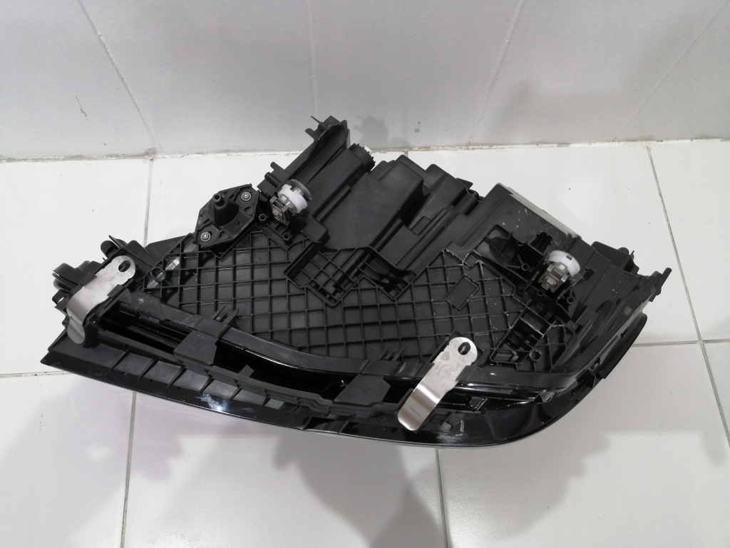 Лампа правая передняя перед bmw g30 g31 lift halmar 6405 Цена